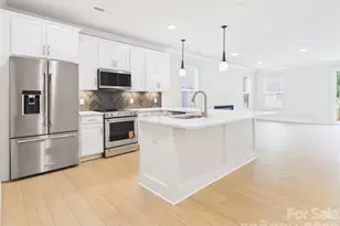2649 Ravencroft Dr, Charlotte, NC 28208 - Photo 15