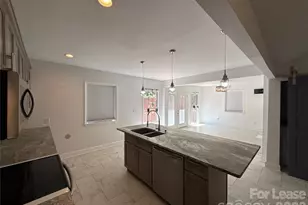 6814 Pence Rd, Charlotte, NC 28215 - Photo 13