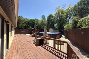 6814 Pence Rd, Charlotte, NC 28215 - Photo 25