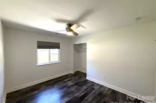 6814 Pence Rd, Charlotte, NC 28215 - Photo 21