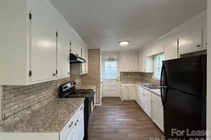 7336 Kilcullen Dr, Charlotte, NC 28270 - Photo 5