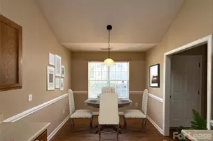 7206 Oakwinds Ct, Charlotte, NC 28269 - Photo 7