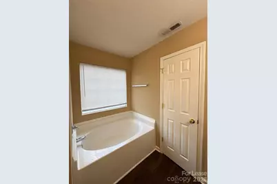 7206 Oakwinds Court, Charlotte, NC 28269 - Photo 13