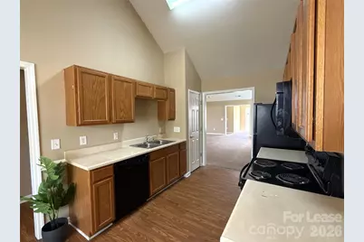 7206 Oakwinds Court, Charlotte, NC 28269 - Photo 5