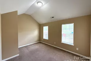 7206 Oakwinds Ct, Charlotte, NC 28269 - Photo 9
