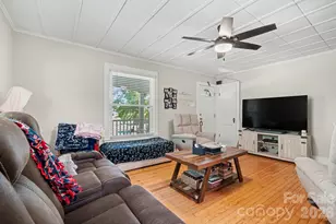 515 N Chapel St, Landis, NC 28088 - Photo 9