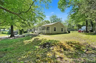 515 N Chapel St, Landis, NC 28088 - Photo 7