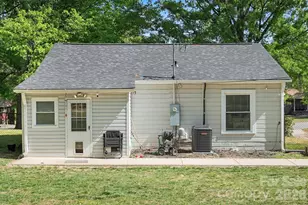 515 N Chapel St, Landis, NC 28088 - Photo 17