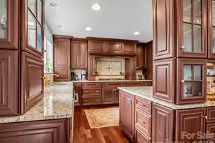 200 Conde Pl, Hendersonville, NC 28739 - Photo 13