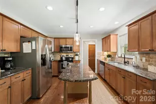 5322 Baker Dr, Charlotte, NC 28210 - Photo 11