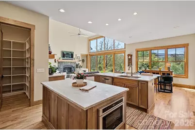 18 Majestic Oak Circle, Asheville, NC 28805 - Photo 9