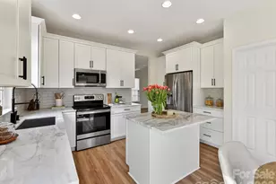 9334 Autumn Applause Dr, Charlotte, NC 28277 - Photo 13