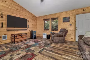 1100 Panther Branch Rd, Canton, NC 28716 - Photo 23