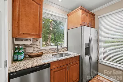 1109 E Morehead Street #5, Charlotte, NC 28204 - Photo 9