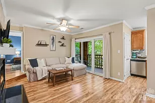 1109 E Morehead St, Charlotte, NC 28204 - Photo 1