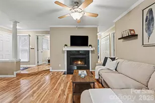 1109 E Morehead St, Charlotte, NC 28204 - Photo 3