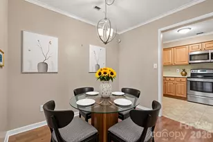 1051 Churchill Downs Ct, Charlotte, NC 28211 - Photo 11