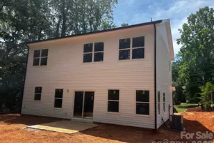 1915 Dove Dr, Charlotte, NC 28214 - Photo 5