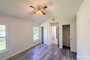 6032 Briggs Dr, Charlotte, NC 28269 - Photo 13