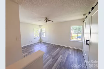 6032 Briggs Drive, Charlotte, NC 28269 - Photo 9