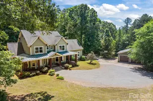 2171 Briarwood Cir, Fort Mill, SC 29715 - Photo 3