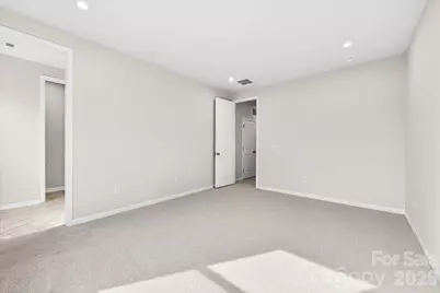 6053 Longar Lane, Charlotte, NC 28269 - Photo 21