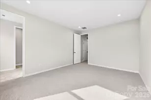 6053 Longar Ln, Charlotte, NC 28269 - Photo 21