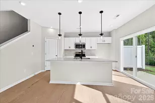 6053 Longar Ln, Charlotte, NC 28269 - Photo 9