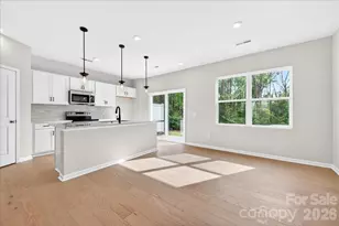 6053 Longar Ln, Charlotte, NC 28269 - Photo 11