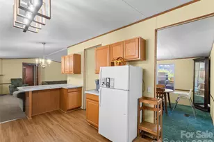 301 Matthew Ln, Canton, NC 28716 - Photo 7