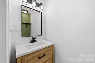 3902 Larkhaven Village Dr, Charlotte, NC 28215 - Photo 19