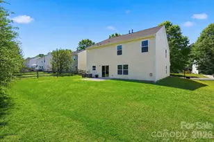 3902 Larkhaven Village Dr, Charlotte, NC 28215 - Photo 41