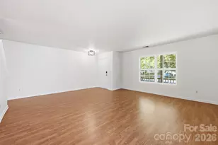 3902 Larkhaven Village Dr, Charlotte, NC 28215 - Photo 7