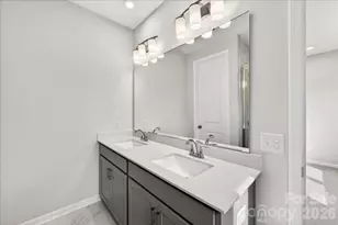 6057 Longar Ln, Charlotte, NC 28269 - Photo 19