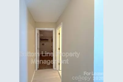 9423 Fairmead Drive, Charlotte, NC 28269 - Photo 9