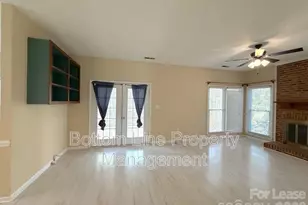 9423 Fairmead Dr, Charlotte, NC 28269 - Photo 13