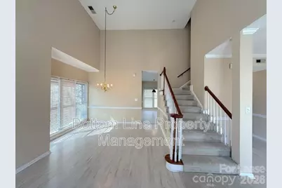 9423 Fairmead Drive, Charlotte, NC 28269 - Photo 7