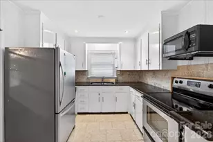 5413 Gwynne Ave, Charlotte, NC 28205 - Photo 11