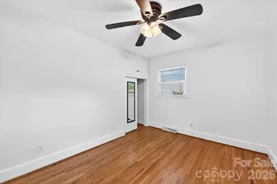 5413 Gwynne Avenue, Charlotte, NC 28205 - Photo 29