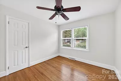 5413 Gwynne Avenue, Charlotte, NC 28205 - Photo 21