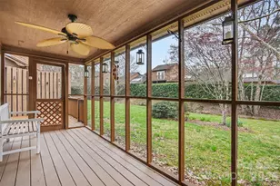 1742 NE 12th St, Hickory, NC 28601 - Photo 13