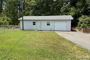 108 Scott St, Morganton, NC 28655 - Photo 17