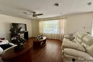 108 Scott St, Morganton, NC 28655 - Photo 9