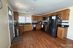 108 Scott St, Morganton, NC 28655 - Photo 7