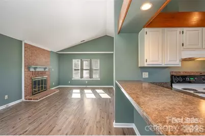 2745 Von Thuringer Court, Charlotte, NC 28210 - Photo 7