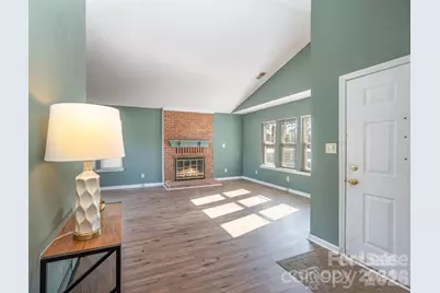 2745 Von Thuringer Court, Charlotte, NC 28210 - Photo 3