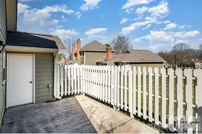 2745 Von Thuringer Court, Charlotte, NC 28210 - Photo 15