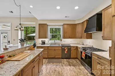 9139 Magnolia Estates Drive, Cornelius, NC 28031 - Photo 15