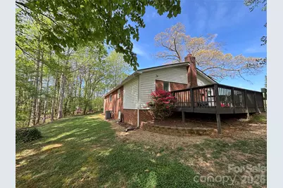 2730 Fourth Street Place NW, Hickory, NC 28601 - Photo 5