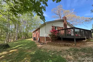 2730 4th St Pl NW, Hickory, NC 28601 - Photo 5